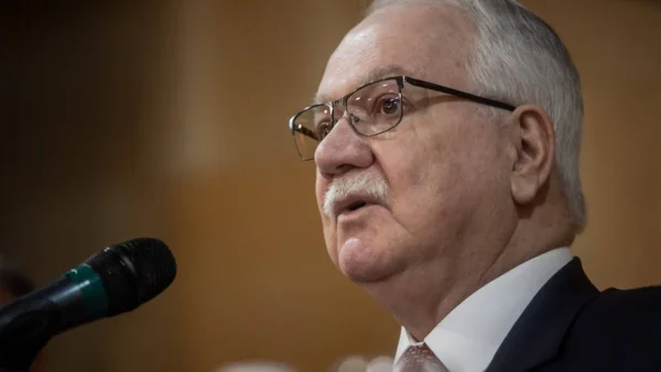 Ministros do STF veem Fachin sem senso de urgência para lidar com escalada da crise