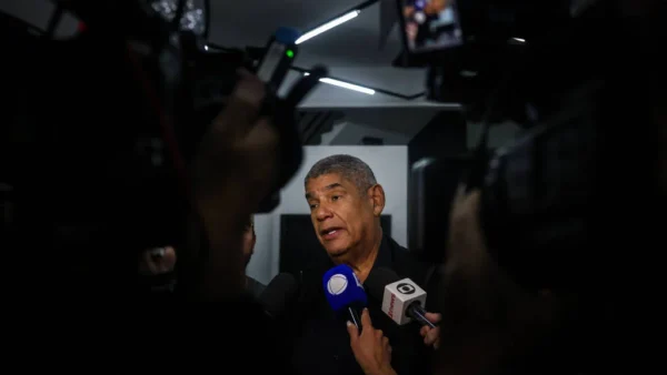Milton Leite reclama de pressão alta na cadeia e é levado a hospital; Justiça mantém prisão