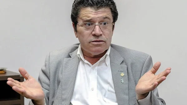 Autor de projeto sobre Nossa Senhora Aparecida foi assessor de Bolsonaro