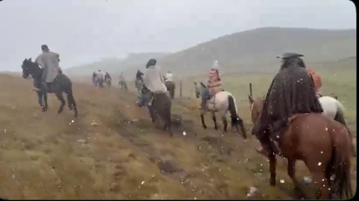 Neve na Serra Gaúcha marca chegada de frente fria que persiste nesta segunda