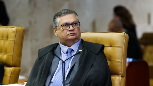 Dino assume relatoria de investigação do Wi-Fi da Prefeitura de SP com produtora de Dark Horse