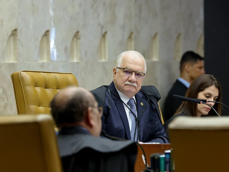 Regimento do STF prevê voto de desempate de Fachin; há dúvida em aplicação no caso Moraes
