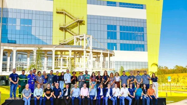 Lula anuncia que canetas emagrecedoras serão oferecidas pelo SUS