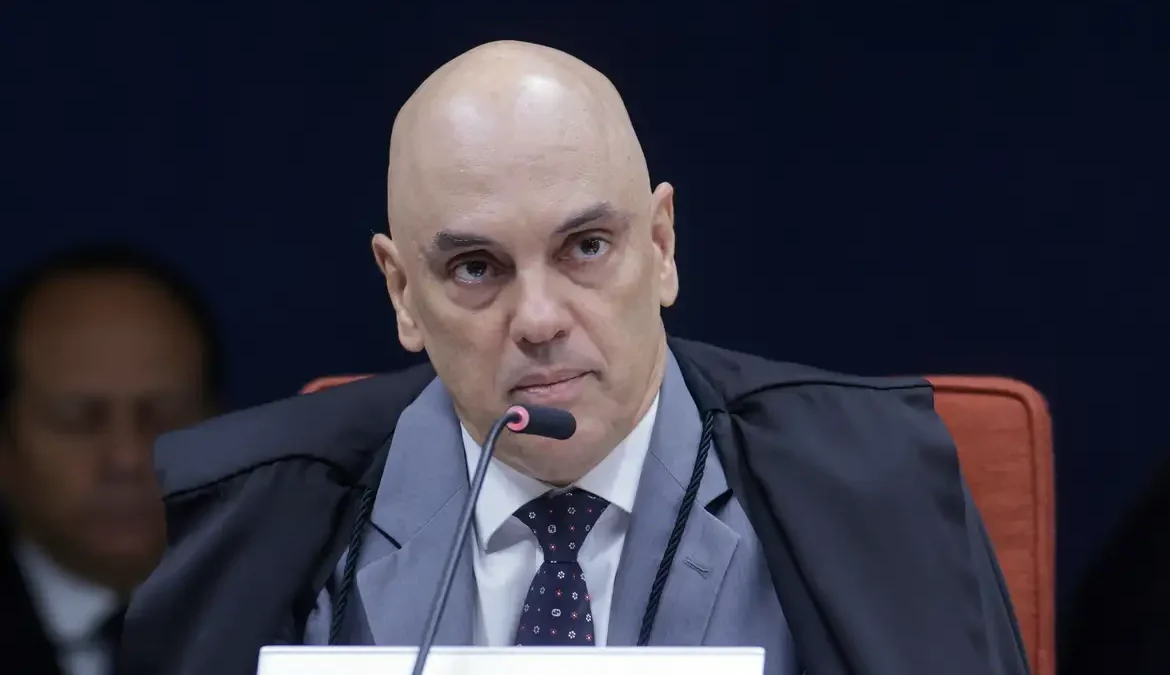 Moraes acusa Mendonça de agir por ‘vingança’ ligada à tentativa de golpe