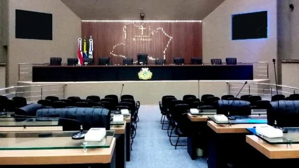 ALEAM 2026: projeção da disputa pelas 24 cadeiras