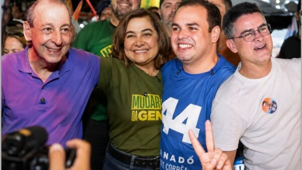 Indecisos entram no radar da disputa no horário eleitoral