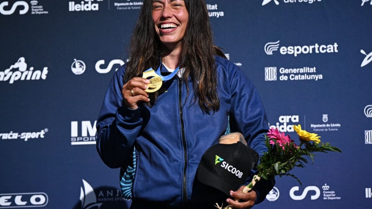 Ana Sátila é ouro em etapa da Copa do Mundo de canoagem slalom