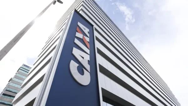 Caixa retoma atendimento presencial após fim da greve