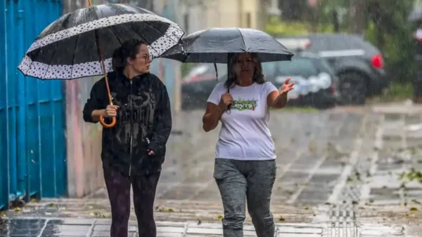 Quarta-feira terá temporais nas regiões Sul, Sudeste e Centro-Oeste