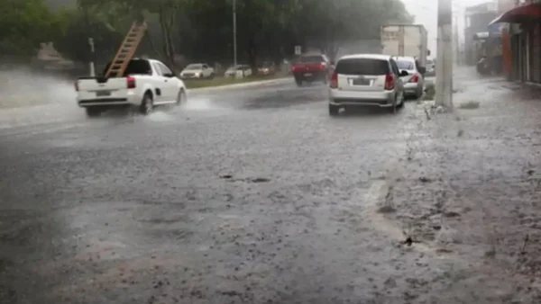 Frente fria e instabilidades espalham temporais pelo Sul e Sudeste nesta terça (22)