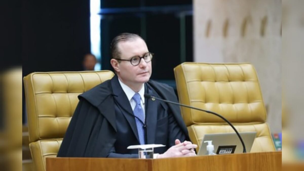 Zanin e o celular de Vorcaro: a jogada de mestre