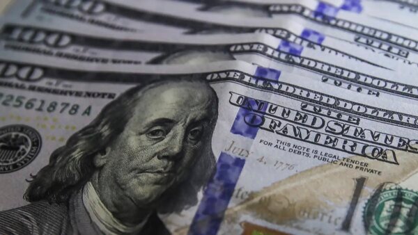 Dólar cai para R$ 5,17 e acumula recuo de 0,15% em setembro