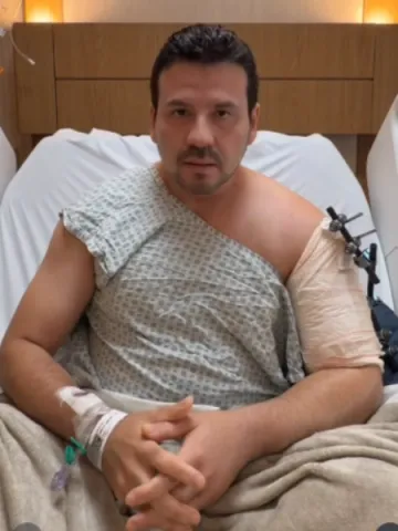 ‘Golpe do retrovisor’: cirurgião é baleado dentro de carro blindado durante assalto no Rio