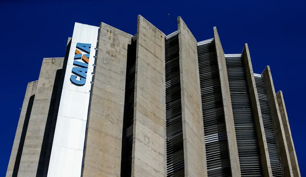 Caixa apresenta proposta final para encerrar greve e ameaça ir à Justiça contra bancários
