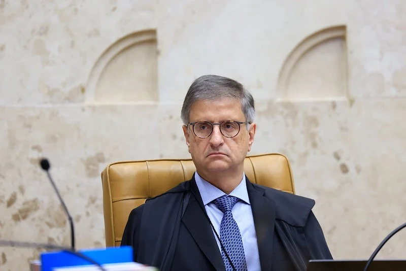Delegados da PF pedem que Gonet se declare impedido de apurar atos que o citem