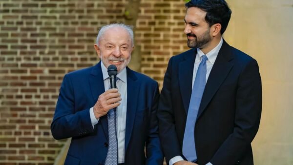 Nos EUA, Lula se reúne com prefeito de Nova York e presidente uruguaio