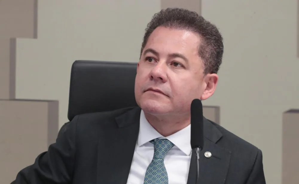 Cezinha de Madureira assinou contrato para comprar 4% de instituto ligado a Mendonça