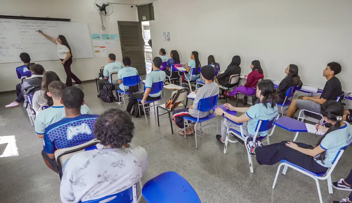 Pisa: Brasil reduz diferença para países ricos no desempenho escolar