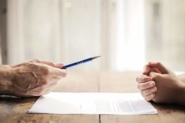 Incompatibilidade de contratos – ICL Notícias