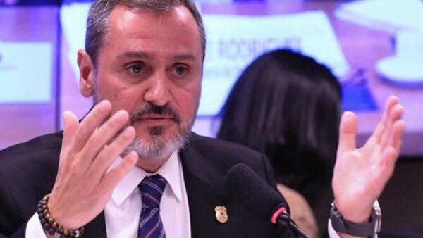 Andrei Rodrigues nega que PF monitorou ministro André Mendonça