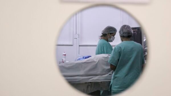 Câncer: estudo alerta para riscos de melanoma fora da pele