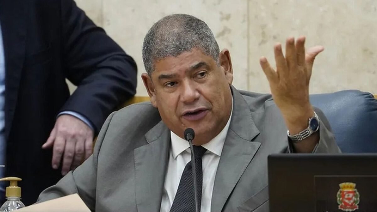 Ex-vereador Milton Leite se entrega à polícia após operação contra PCC
