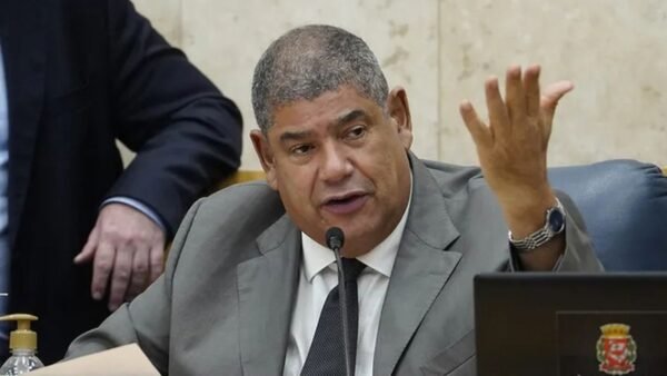 Ex-vereador Milton Leite se entrega à polícia após operação contra PCC