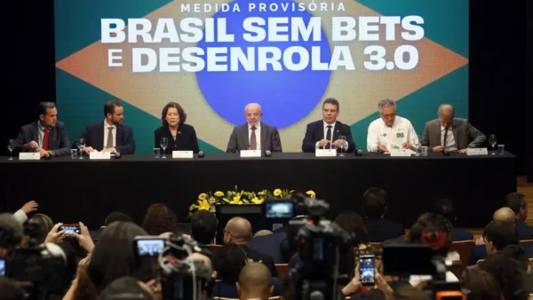 Lula lança Desenrola 3.0, que prevê desconto de 90% nas dívidas