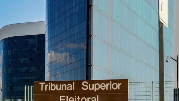 TSE forma maioria para manter retirada de posts sobre Nossa Senhora