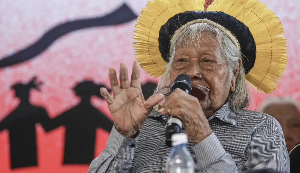 Raoni, o vovô do Brasil faz 94 anos