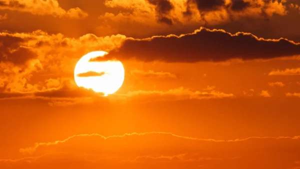 Sexta-feira terá temperaturas mais altas e prepara chegada de onda de calor