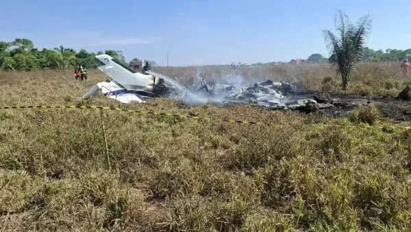 Avião cai em fazenda no Mato Grosso e deixa três mortos