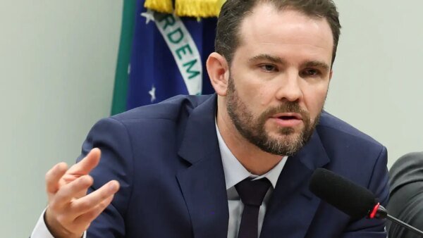 Durigan prevê envio de MP do Imposto Seletivo após eleições