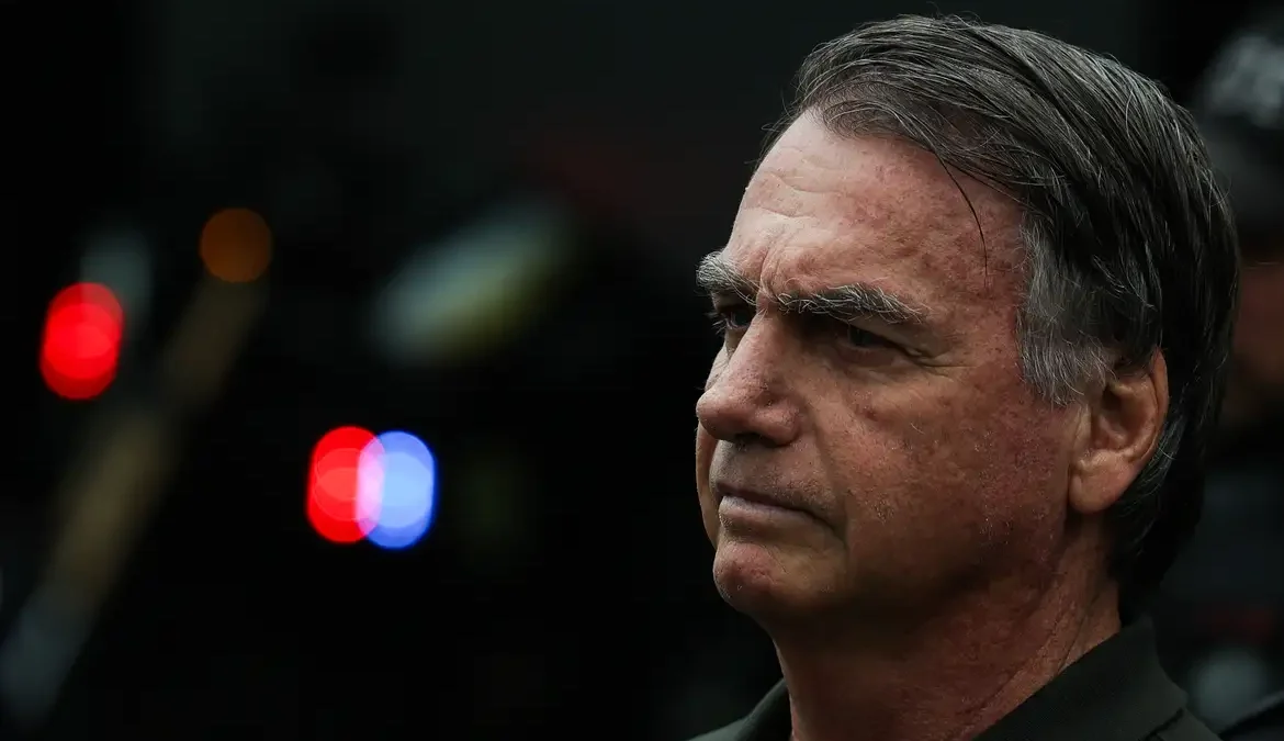 PGR dá parecer favorável à retomada de visitas de Flávio ao pai
