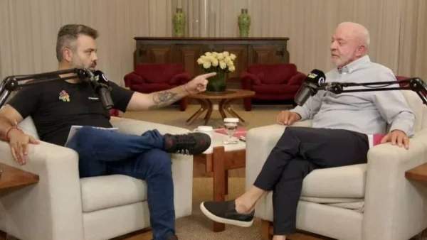 Lula diz ter falado 3 vezes com Fachin sobre crise no STF; condução do caso ‘não foi correta