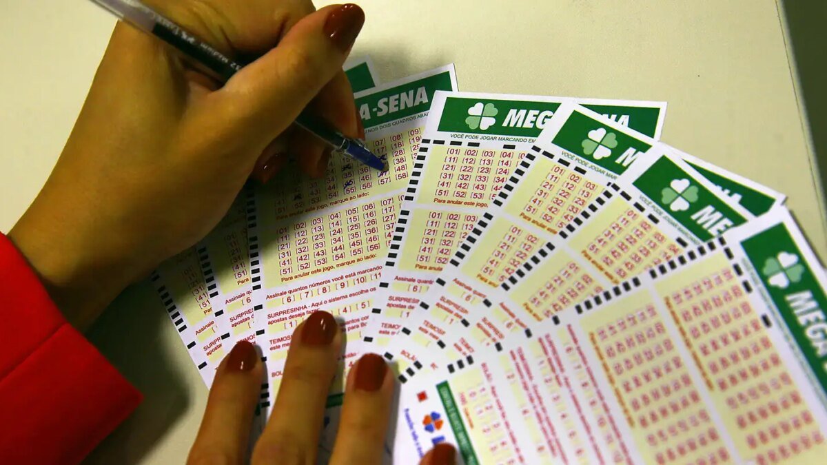 Mega-Sena acumula para R$ 112 milhões; confira os números sorteados