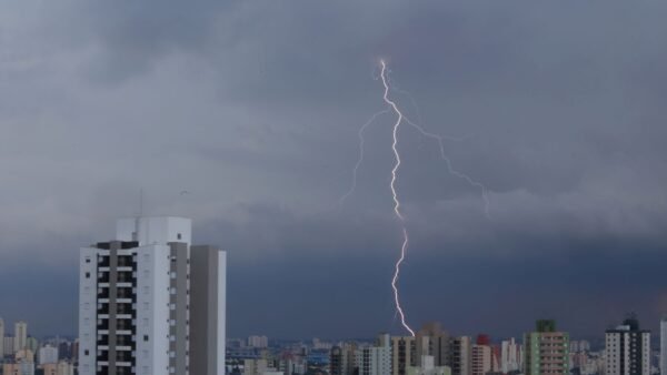 Fim de semana de eleições será de chuva em grande parte do país