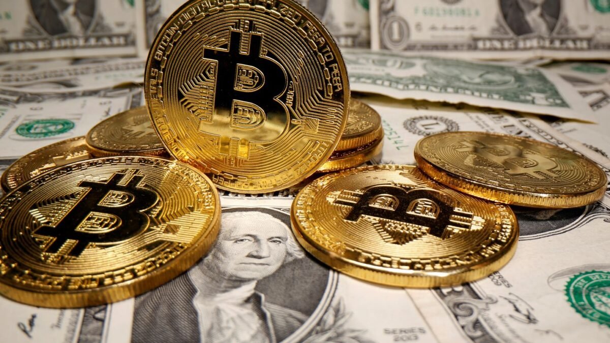 Site oferece criptomoedas por posts de apoio a Flávio Bolsonaro