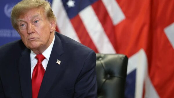 Trump diz acompanhar de perto eleição brasileira e não declarar apoio