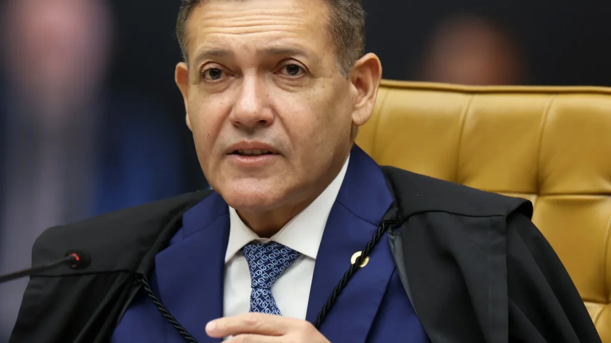 TSE acumula 100 processos de propaganda sem julgamento após regra criada por Nunes Marques