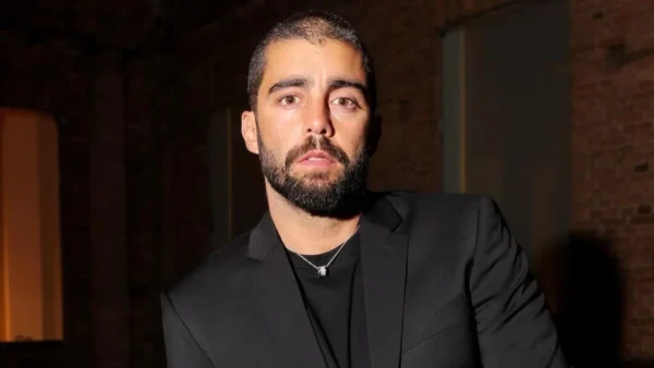 Doméstica diz ter sido usada como ‘laranja’ ao descobrir dívida de R$ 1 milhão e processa Pedro Scooby