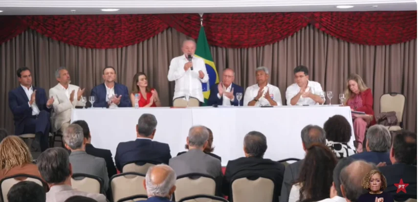 Campanha de Lula mira abstenção, nordeste, idosos e prepara reforço nas redes