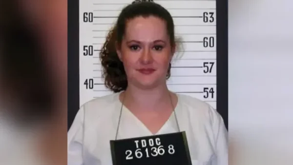 Defesa de Christa Pike pede prisão perpétua após falha em execução nos EUA