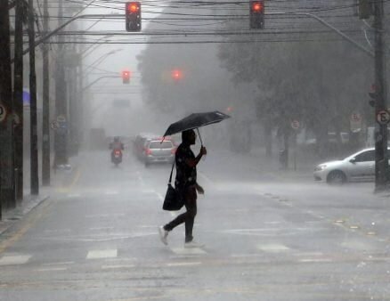 Sexta-feira terá temporais e ventos de até 70 km/h no Sudeste e frio no Sul
