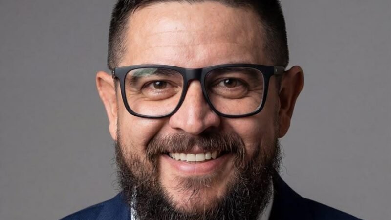 A Máquina Cega e o Voto Barato: O Case Delegado Tayah e a Arrogância Digital da Esquerda