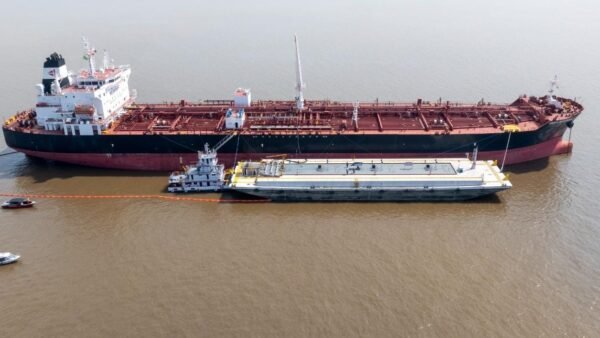 Grupo Atem inicia operação fluvial em Itacoatiara (AM) contra vazante na Amazônia