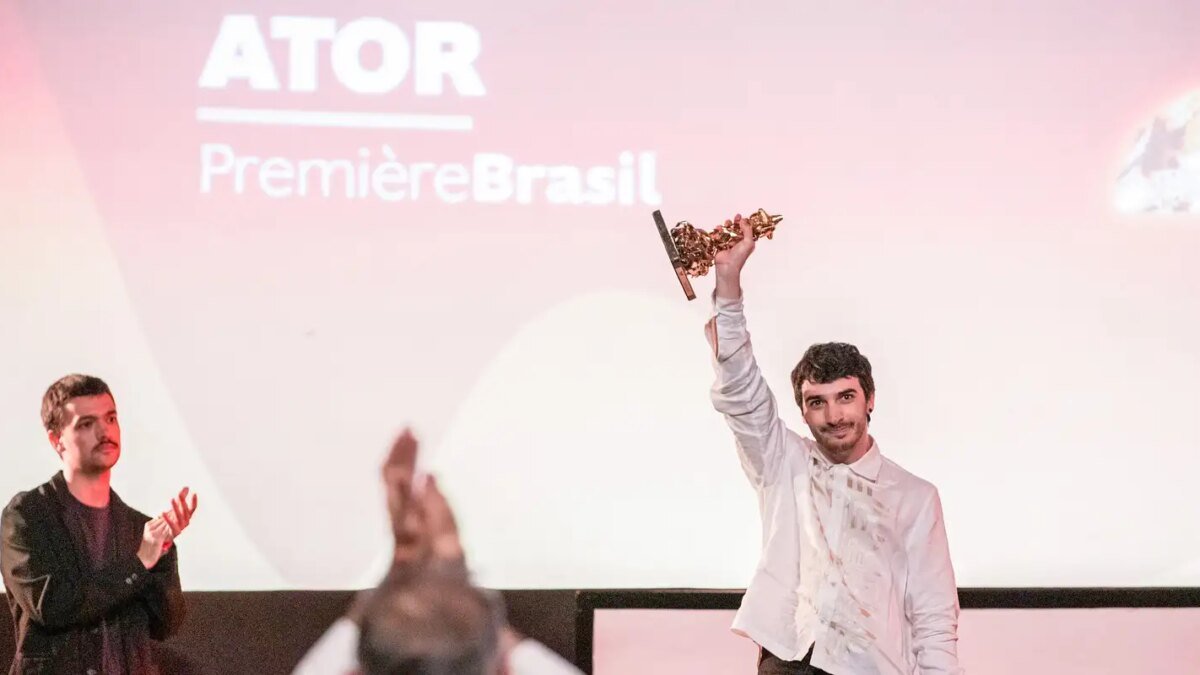 A Margem do Rio e Elza vencem principais prêmios do Festival do Rio