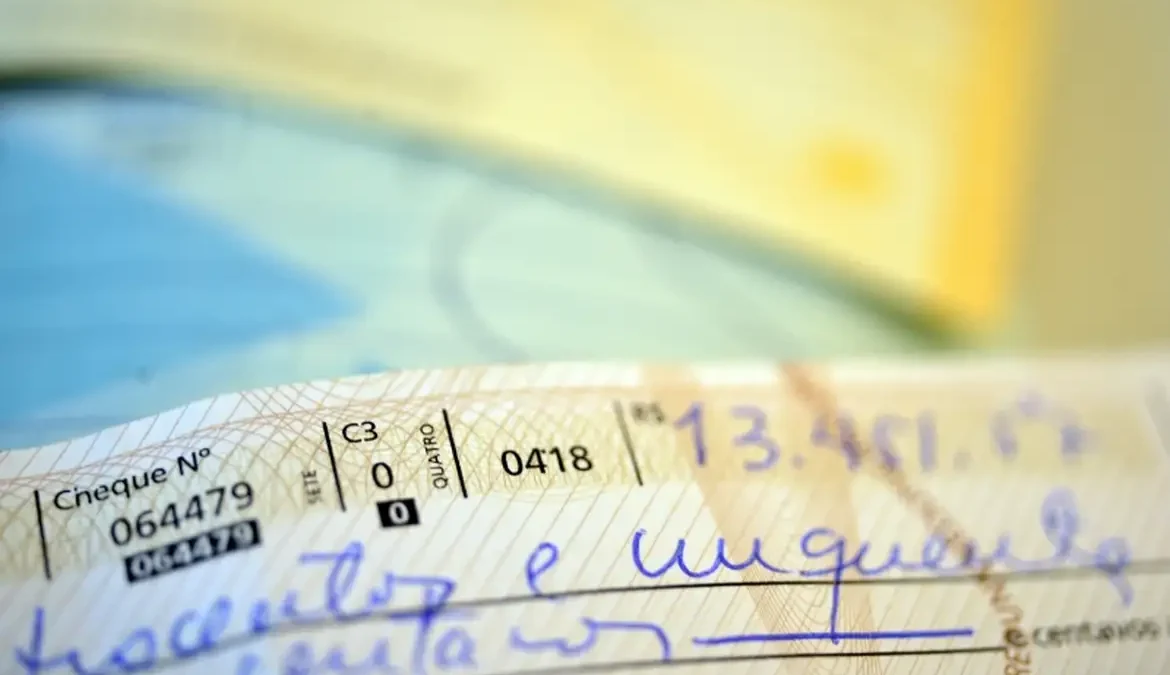 Uso de rotativo e cheque especial dispara entre os mais ricos e encolhe entre os mais pobres