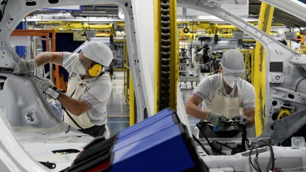 Produção de veículos tem melhor setembro desde 2014, diz Anfavea