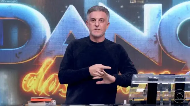 Plataforma eleitoral indicada por Huck que só indicava políticos de direita sai do ar